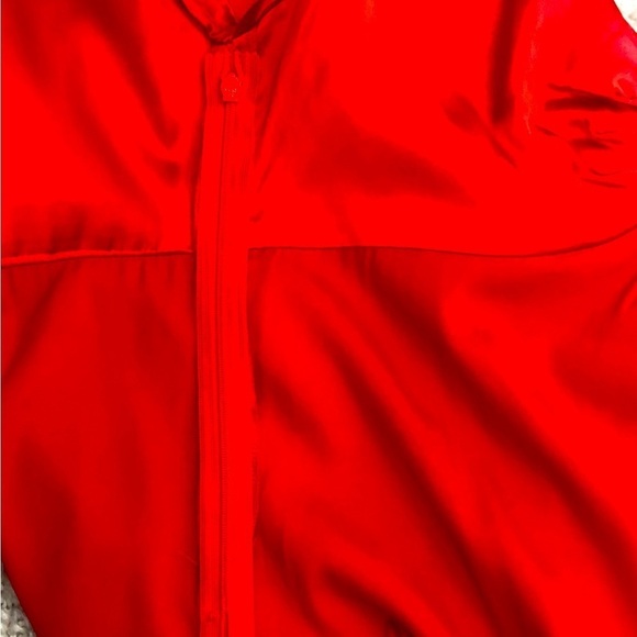 Banana Republic red satin silk short sleeve v neck top sz 0 - Picture 9 of 10